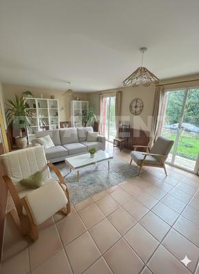 Maison - 172 m² - 9 pièces