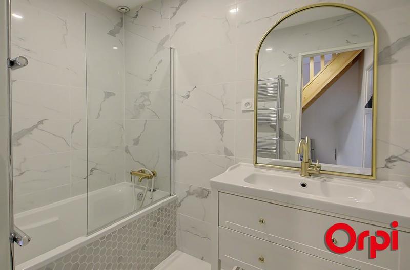 Maison de ville - 122 m² - 5 pièces