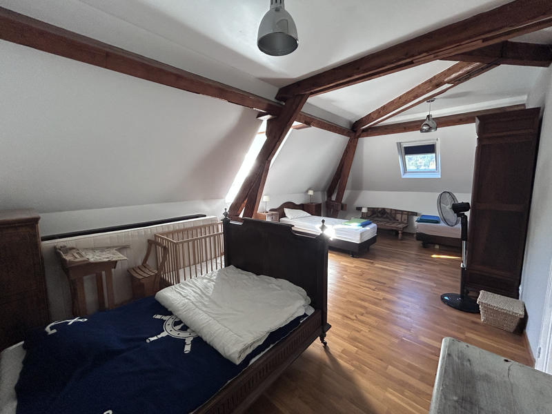 Maison - 290 m² - 12 pièces