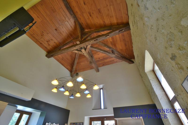 Maison - 257 m² - 7 pièces