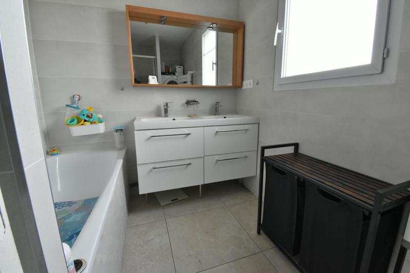 Maison - 91 m² - 4 pièces