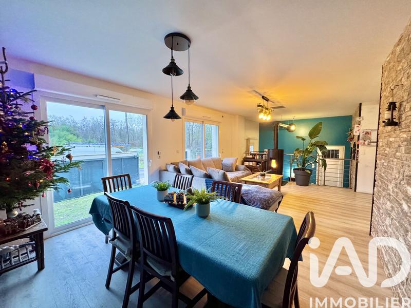 Maison - 140 m² - 6 pièces