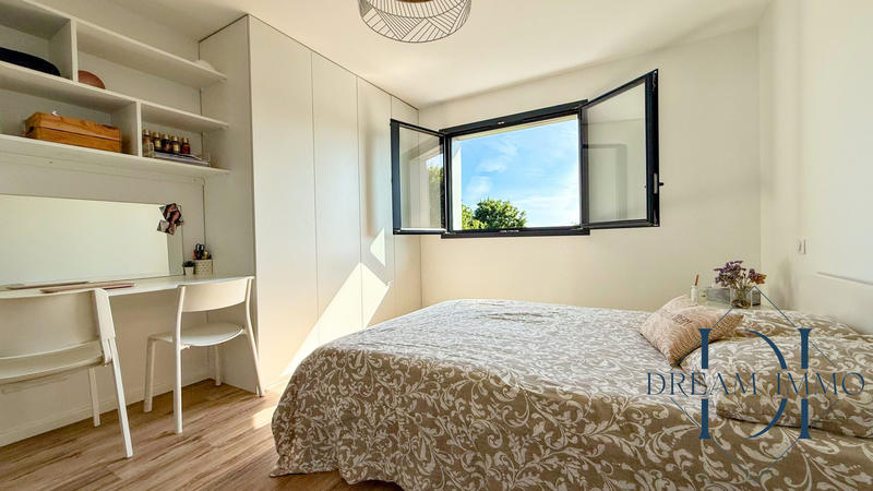 Maison contemporaine - 198 m² - 7 pièces