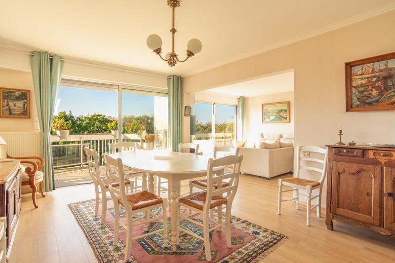 Appartement - 175 m² - 6 pièces