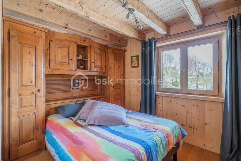 Châlet - 243 m² - 12 pièces