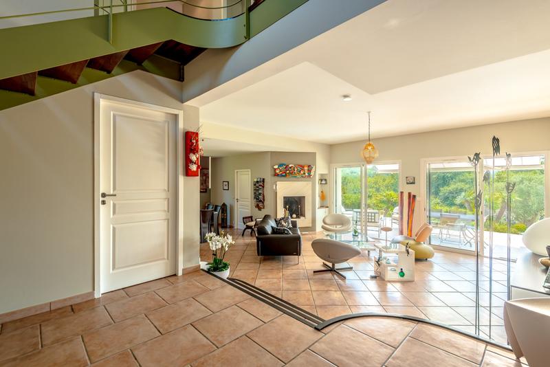 Maison - 197 m² - 6 pièces