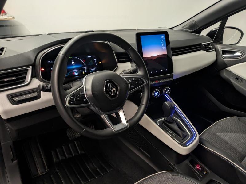Renault Clio V 5 E-Tech Hybrid 145 Ch Techno Bva 1ere Main Radars Camera Attelage Navigation