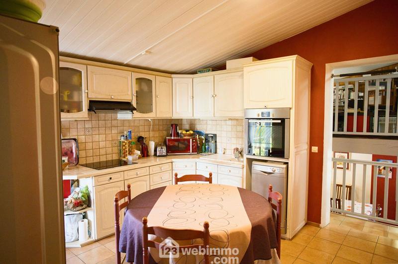 Maison - 176 m² - 7 pièces