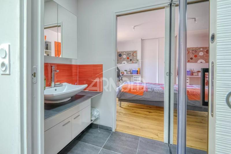 Maison - 208 m² - 8 pièces