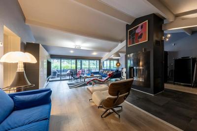 Maison - 218 m² - 8 pièces