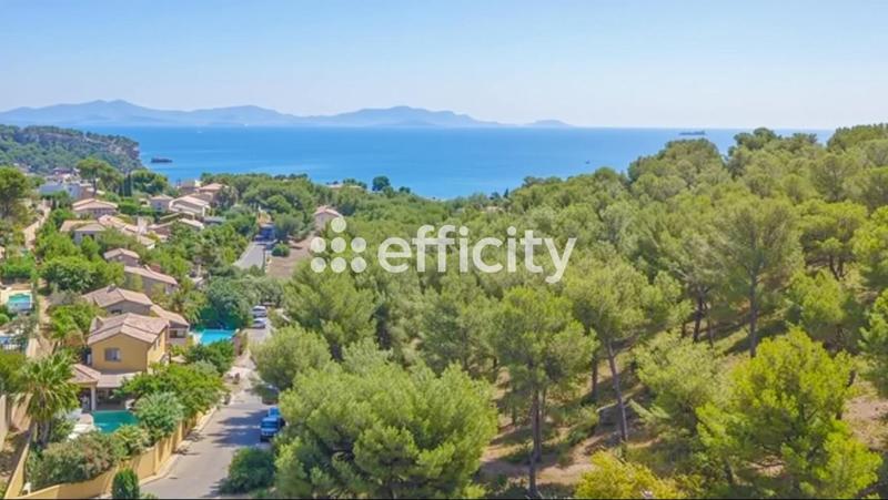 Maison - 278 m² - 9 pièces