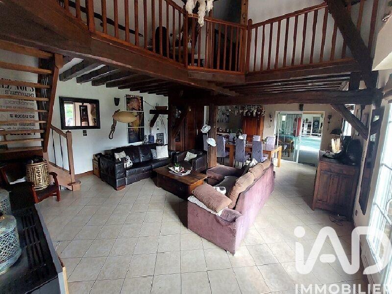 Maison - 400 m² - 8 pièces