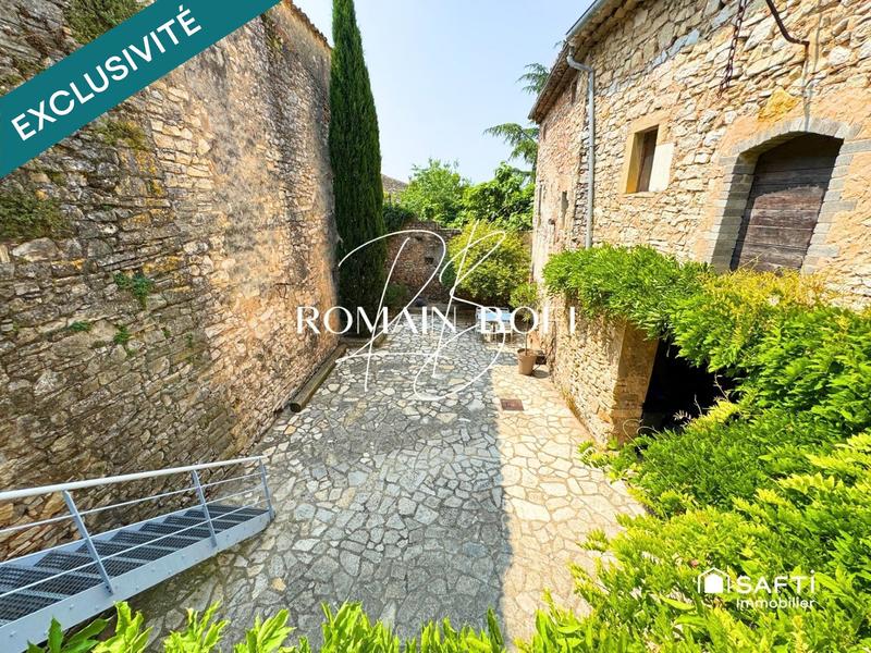 Maison - 204 m² - 6 pièces