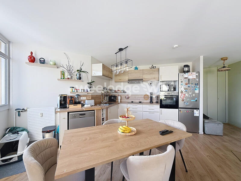 Appartement - 72 m² - 3 pièces