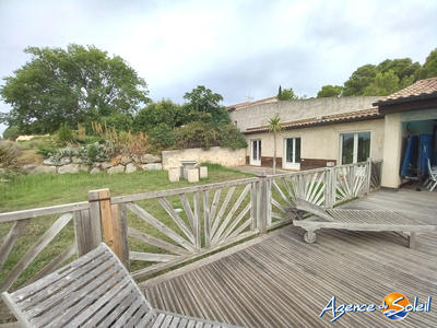 Villa - 326 m² - 10 pièces