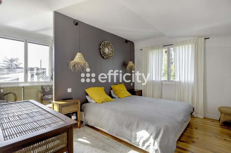 Villa - 226 m² - 7 pièces