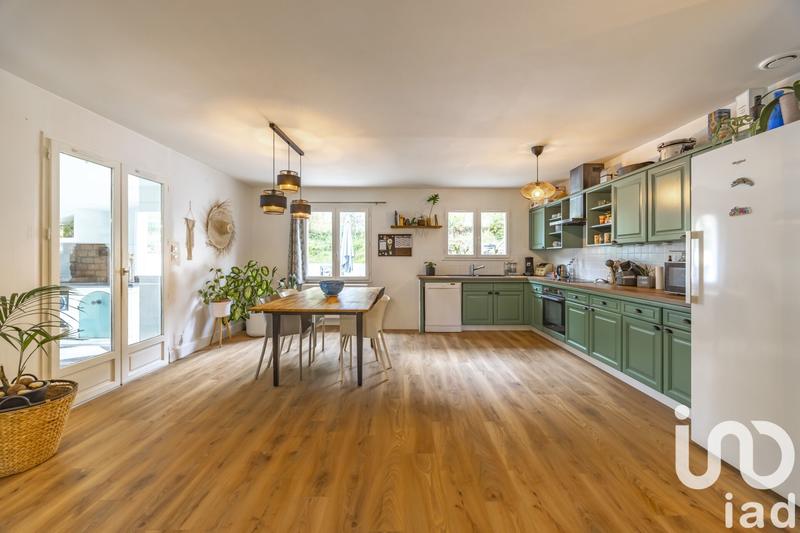 Maison - 141 m² - 7 pièces