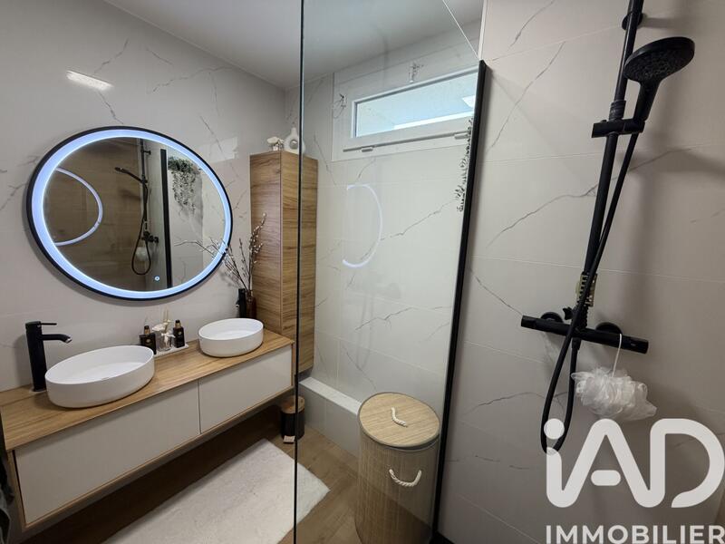 Appartement - 80 m² - 4 pièces