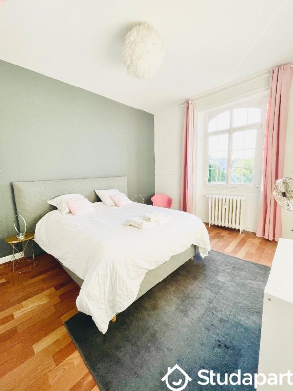 Appartement - 170 m² - 8 pièces