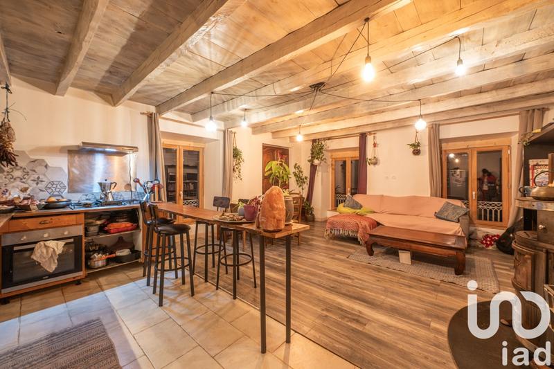 Maison de village - 137 m² - 9 pièces