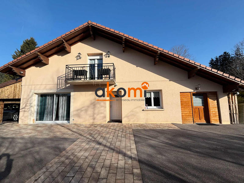 Maison - 122 m² - 7 pièces