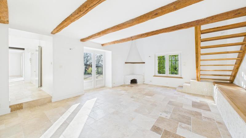 Maison - 202 m² - 6 pièces