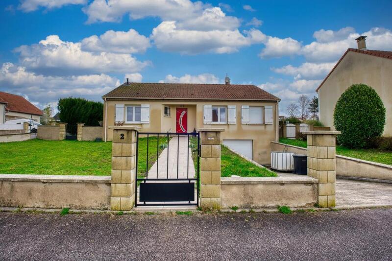 Maison - 96 m² - 6 pièces