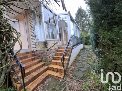 Maison - 121 m² - 5 pièces