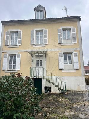 Maison de maîtres - 130 m² - 8 pièces