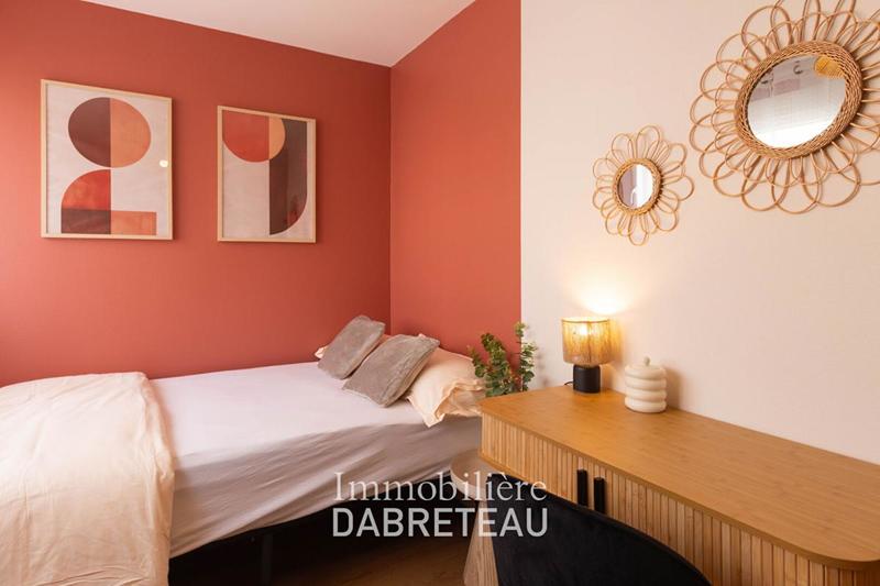 Appartement - 128 m² - 8 pièces