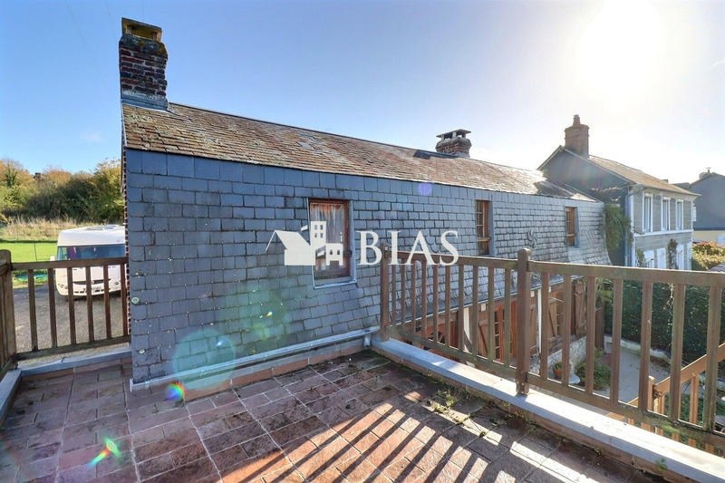 Maison ancienne - 110 m² - 4 pièces