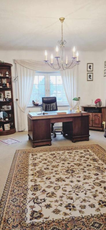 Maison - 210 m² - 7 pièces