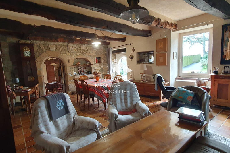 Maison - 202 m² - 10 pièces