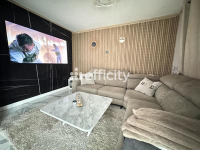 Maison - 103 m² - 5 pièces