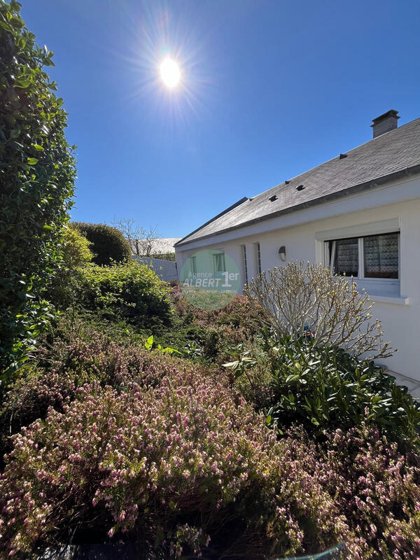 Maison - 166 m² - 6 pièces