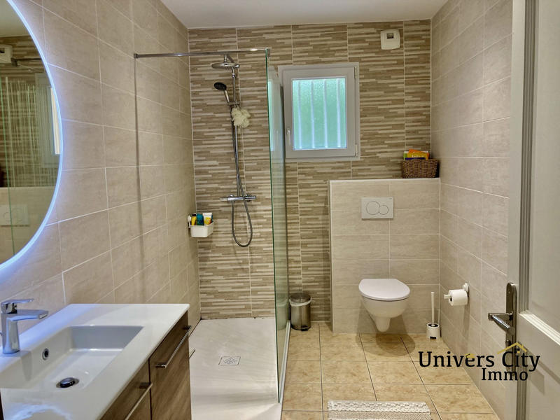 Maison contemporaine - 160 m² - 6 pièces