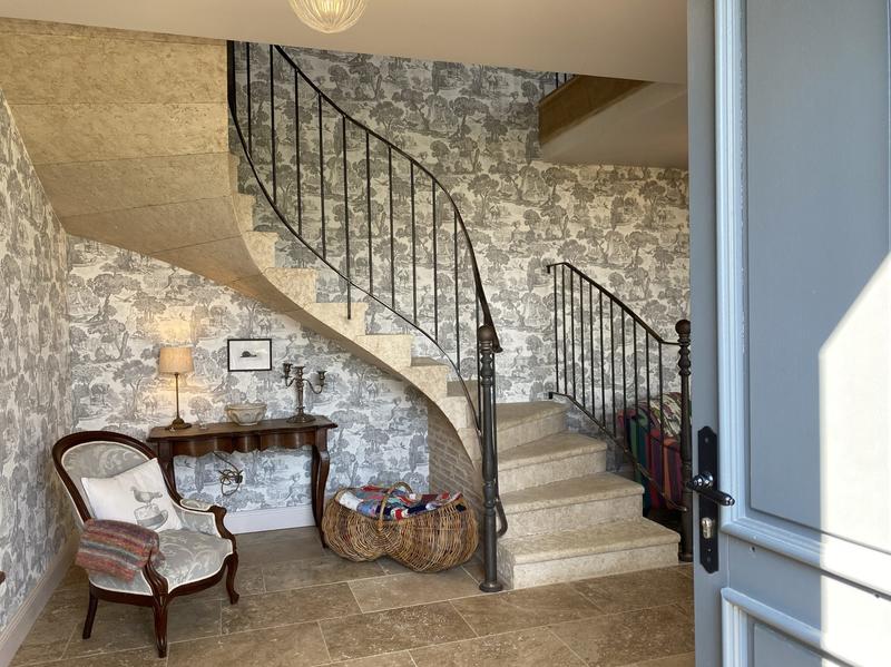 Maison - 235 m² - 7 pièces