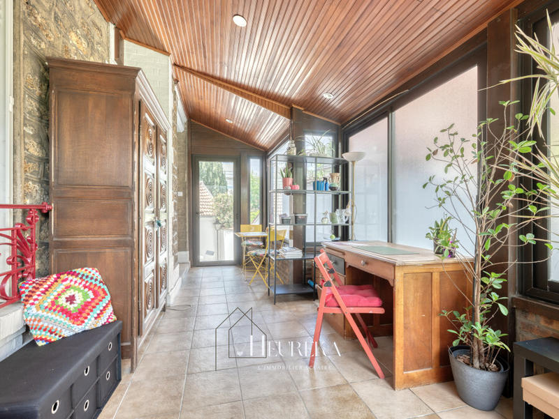 Maison - 180 m² - 7 pièces