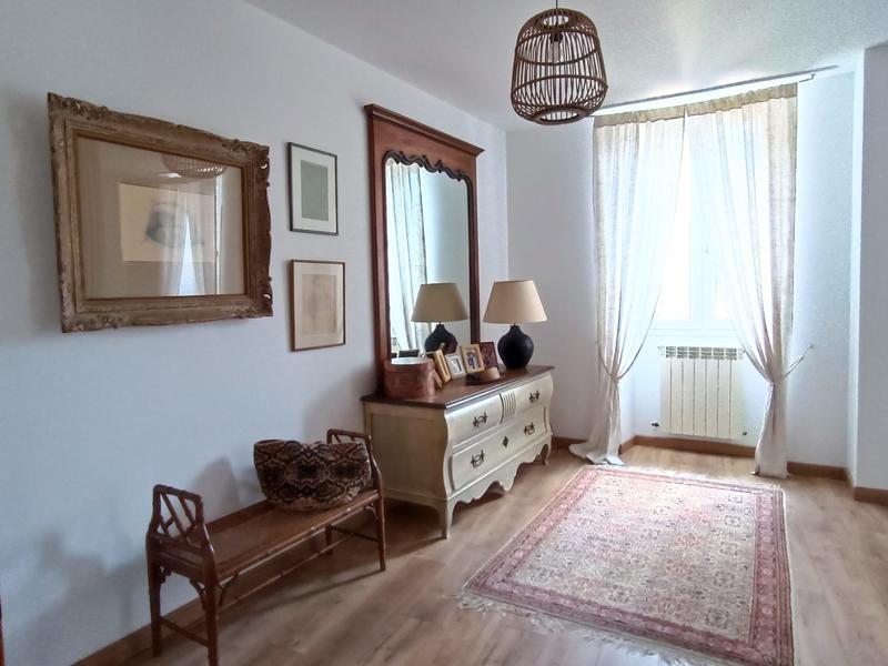 Maison - 251 m² - 10 pièces