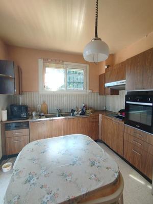 Propriété - 187 m² - 6 pièces