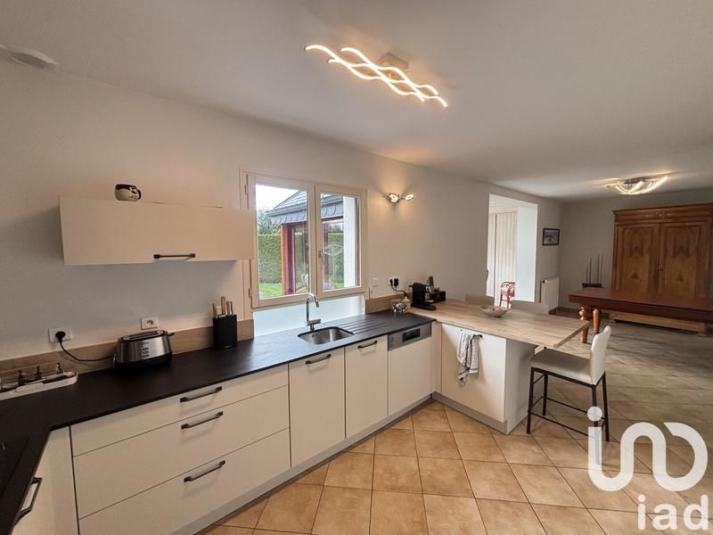 Maison - 137 m² - 7 pièces