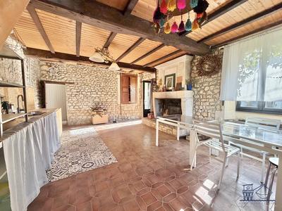 Maison ancienne - 93 m² - 4 pièces
