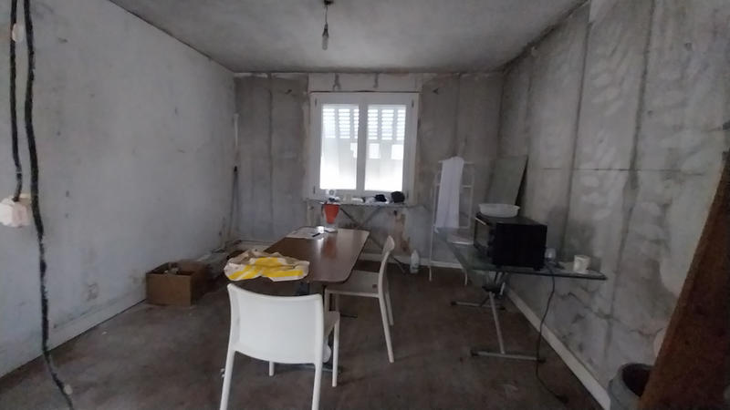 Maison - 93 m² - 4 pièces