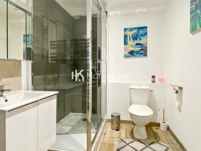 Appartement - 105 m² - 6 pièces