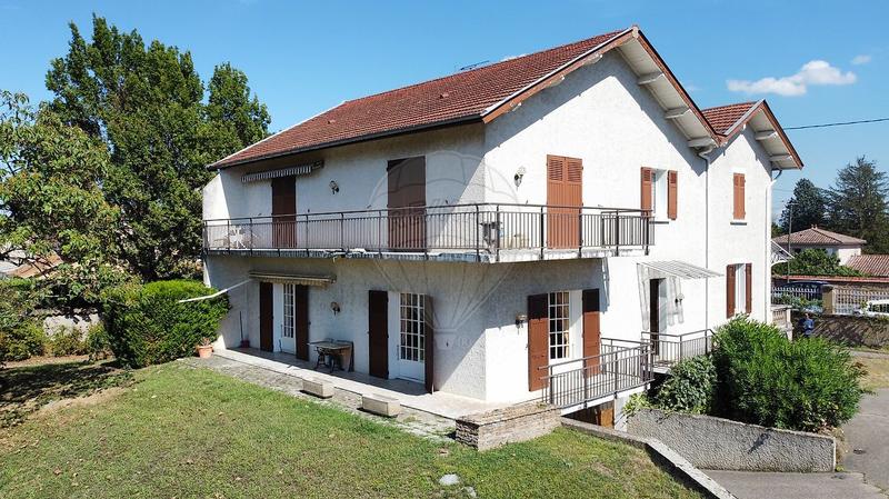 Appartement - 92 m² - 3 pièces