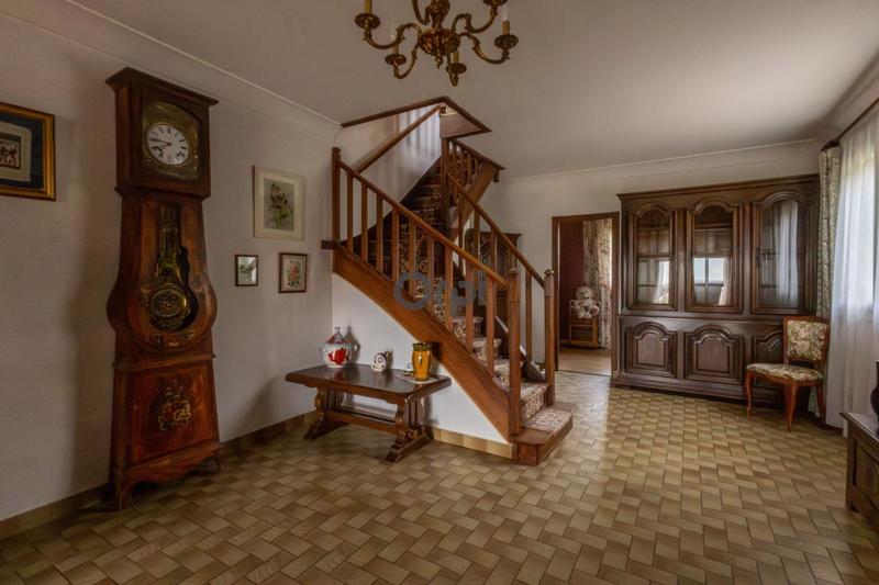 Maison - 224 m² - 5 pièces