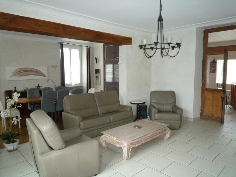 Maison - 380 m² - 15 pièces