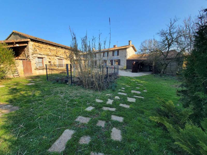 Maison ancienne - 219 m² - 8 pièces