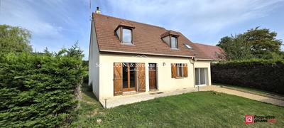 Maison - 153 m² - 7 pièces