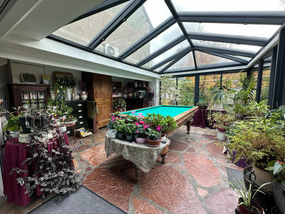 Maison - 240 m² - 6 pièces